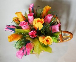 Оригинальные поделки из гофрированной бумаги своими руками: цветы Оригинальные поделки из гофрированной бумаги своими руками: цветы